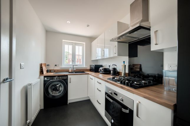 3, Red Blush Grove, Stratford-Upon-Avon photo 3