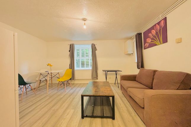 Thumbnail Flat to rent in Collier Close, Beckton, London