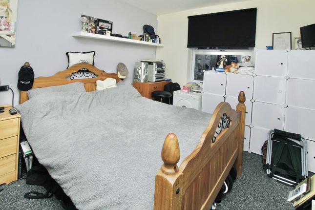 Flat for sale in Vale Lodge, Liverpool