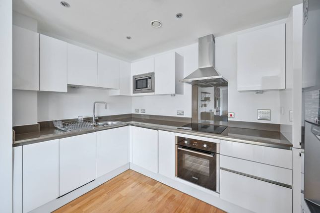 Flat for sale in Victoria Parade, Greenwich, London