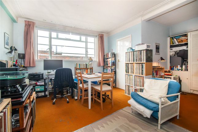 204 Lichfield Court,, Sheen Road, Richmond photo 2