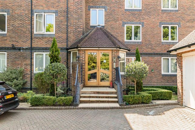 39 The Eights Marina, Mariners Way, Cambridge photo 3