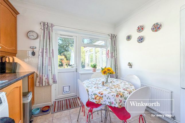Mayfield Close, Dorset photo 3