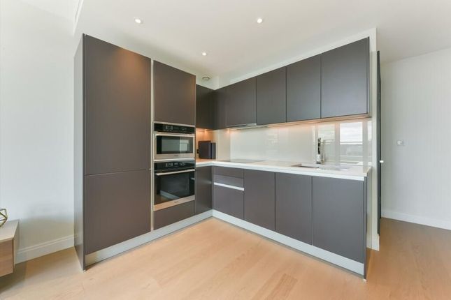 Marketing Apartment 32, Valetta House, 336 Queenstown Road, London photo 3