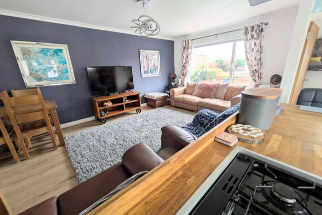72, Pontardulais Road, Ammanford photo 4