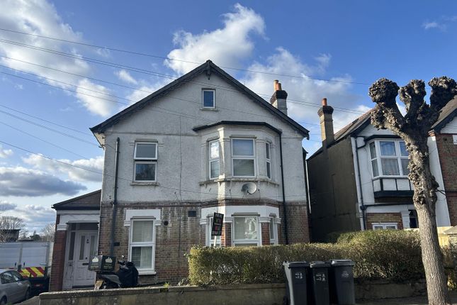 Flat 3, 30, Dornton Road, South Croydon photo 2