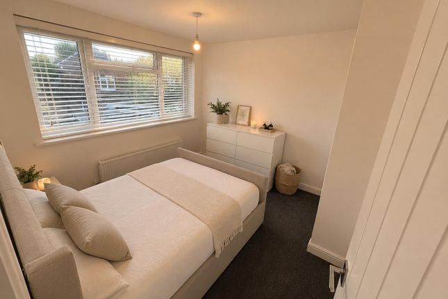2, Arreton close, Knighton photo 5