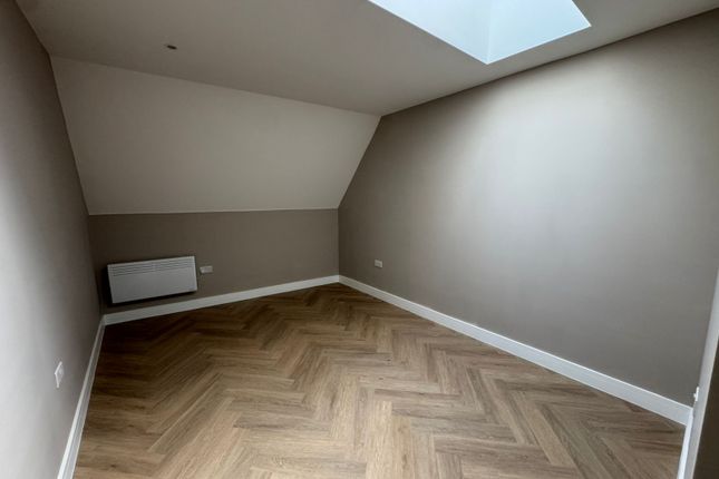 Flat 3, 202A Marlowes, Hemel Hempstead photo 2