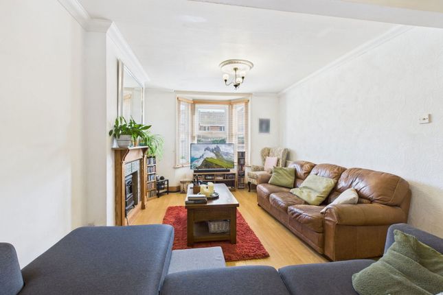 165, Crawley Road, Horsham photo 4