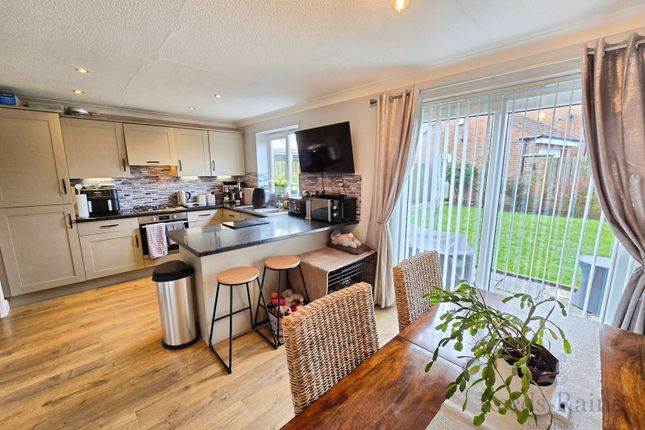3, Ovington Close, Consett photo 3