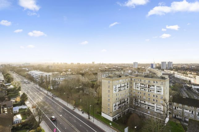Flat to rent in Boydell Court, St John's Wood, London