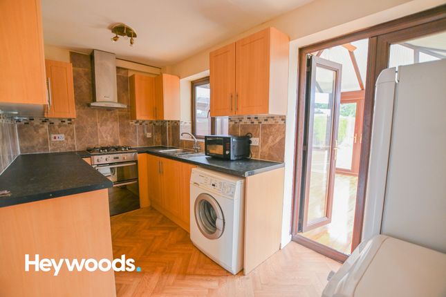 6 Cley Grove, Newcastle photo 3