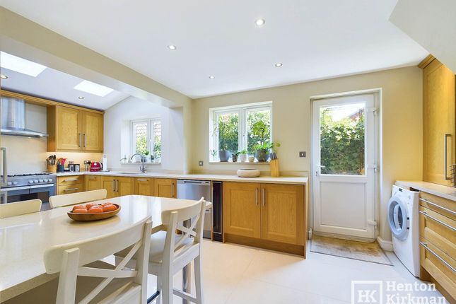 222, Rosebay Avenue, Billericay photo 3