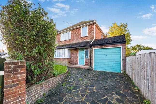 3-bed detached on Grosvenor Road, Epsom, £485,000