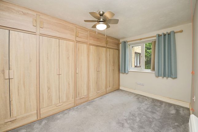 10, Chapel Lodge, Rainham photo 4