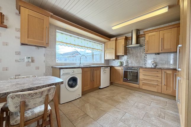 30, Central Avenue North, Cleveleys photo 2