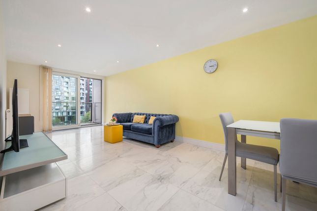 Flat for sale in Indescon Square, Millwall