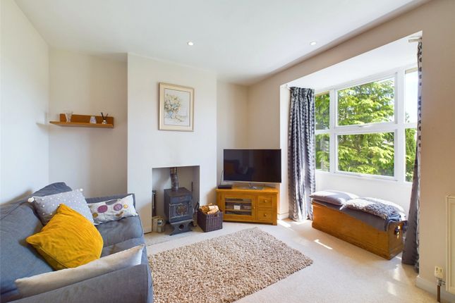 48, Stratford Road, Gloucestershire photo 2