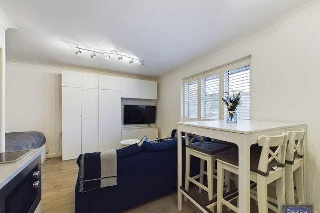 Flat for sale in Hatherley Road, Sidcup, Kent