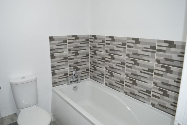 5, Jackson Gardens, Poole photo 3