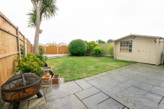 4, New England Crescent, Southend-on-Sea photo 3