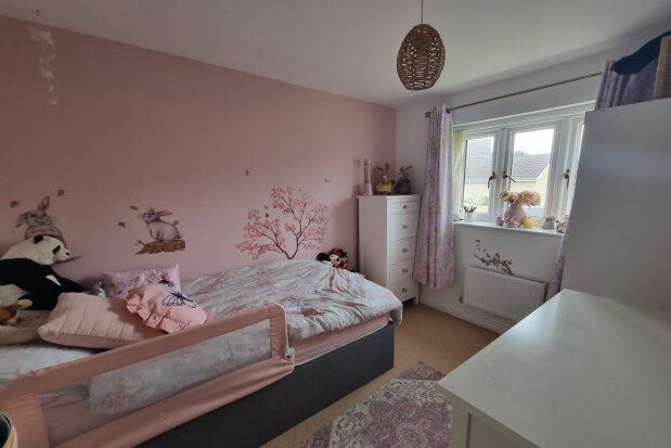 Detached house to rent in Harding Close, Swansea