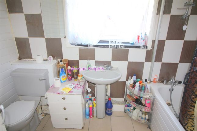 Flat for sale in Bendish Road, East Ham