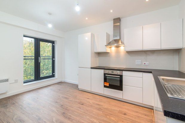 2 Bed Flat To Rent In 47 Wote Street Basingstoke Rg21 Zoopla