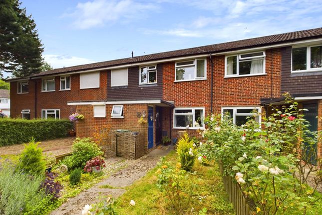 Thumbnail Terraced house for sale in Estover Way, Chinnor