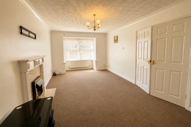 27, Goldcrest Road, Nottingham photo 5
