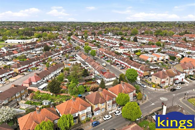 225, Winchester Road, Edmonton photo 4