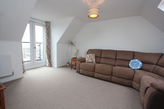 Town house for sale in Heol Y Sianel, Rhoose, Barry