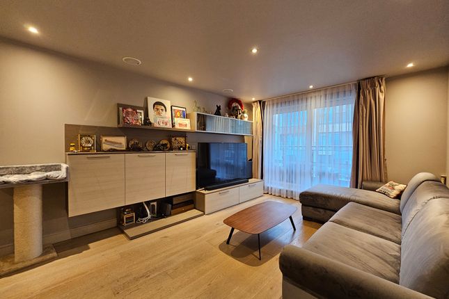 Flat for sale in Compass House, 5 Park Street, Compass House, 5 Park Street SW6
