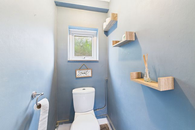 71, Earnshaw Drive, Leyland photo 5