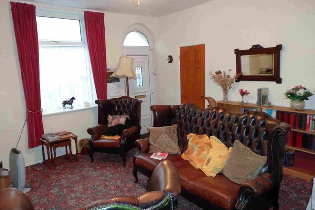 81, Cog Lane Burnley photo 2