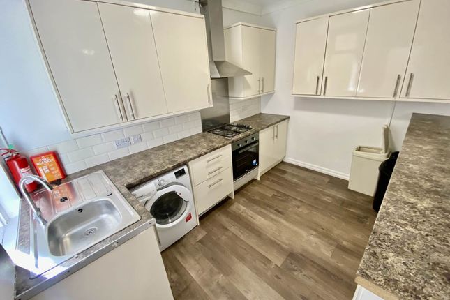 Gwydr Crescent, Brynmill Swansea photo 2