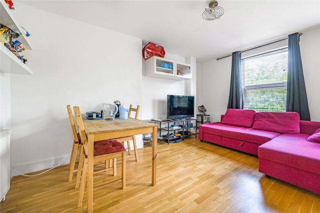 54b, Station Road, London photo 5