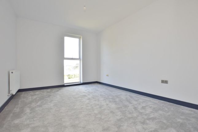 Flat for sale in North Street, Barking