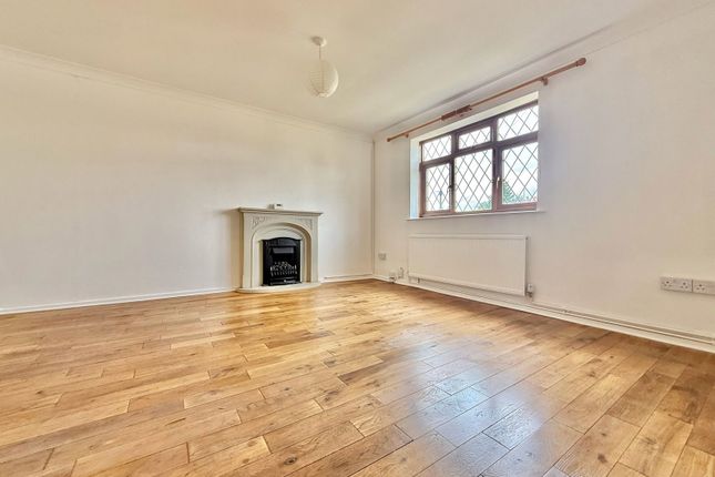 52, Netherby Road, Sedgley photo 3