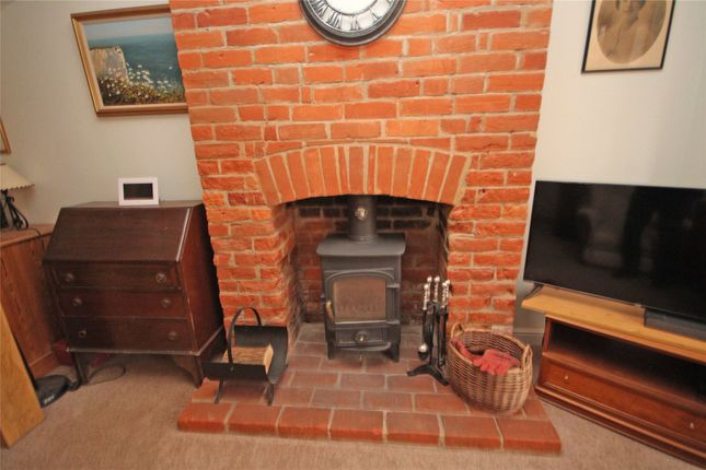 12, Waterford Road, Hampshire photo 4
