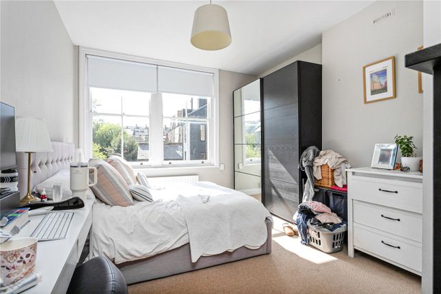 Flat for sale in Highbury New Park, London