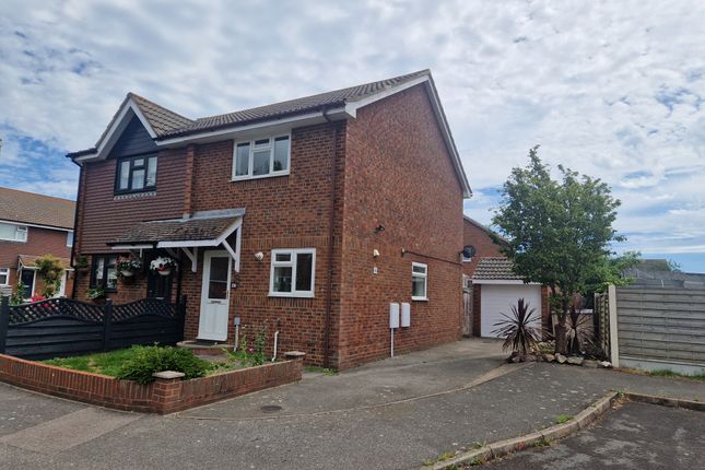 2-bed house on West Lea, Deal, £1,295/mo