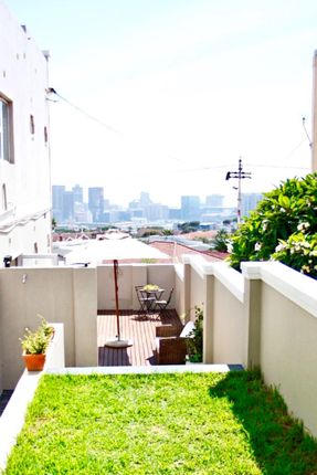 Apartment for sale in Vredehoek, Cape Town, South Africa