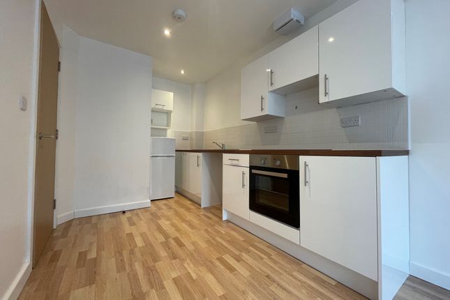 Flat 2, Leicester photo 2
