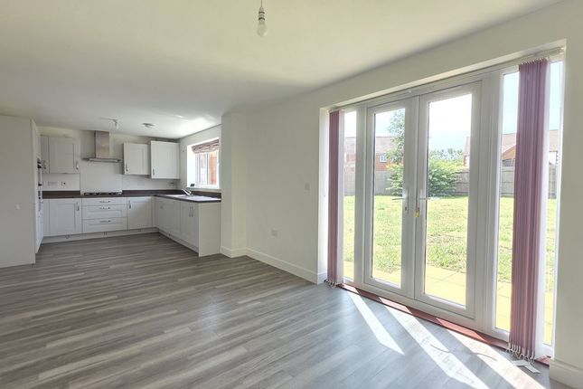 4, Squadron Avenue, Southam photo 2