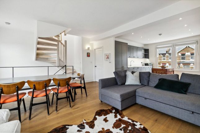 Thumbnail Flat to rent in Montrell Road, London