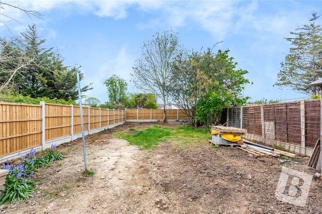 Bungalow for sale in Southend Arterial Road, Hornchurch