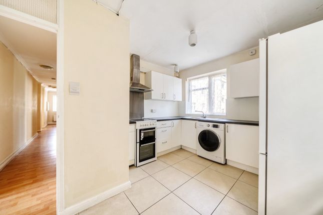 Flat 20 Kingswood House,, Kingsnympton Park, Kingston Upon Thames photo 3