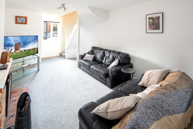 6, Crosslands, Bicester photo 3