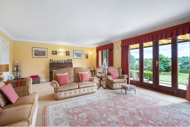 00, Grange Park, Leicester photo 3